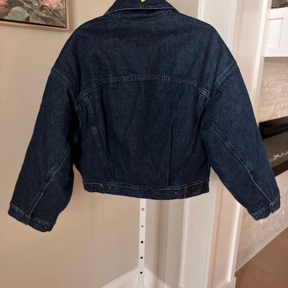 Levi’s Dark Blue Denim Jacket with puff interior - Picture 3 of 3